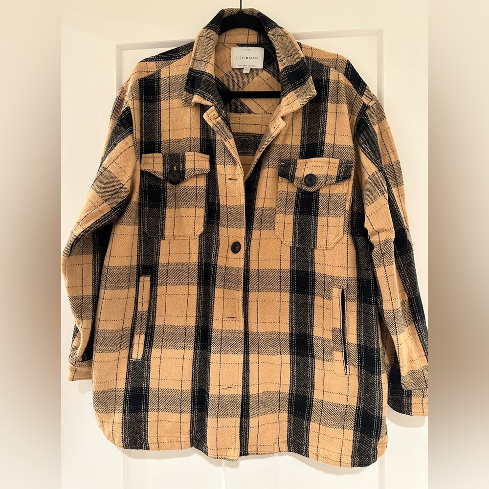 Women’s oversized Shacket